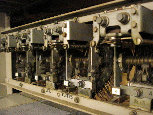 UAX6-Line-Finders-003 UAX6-Line-Finders-003